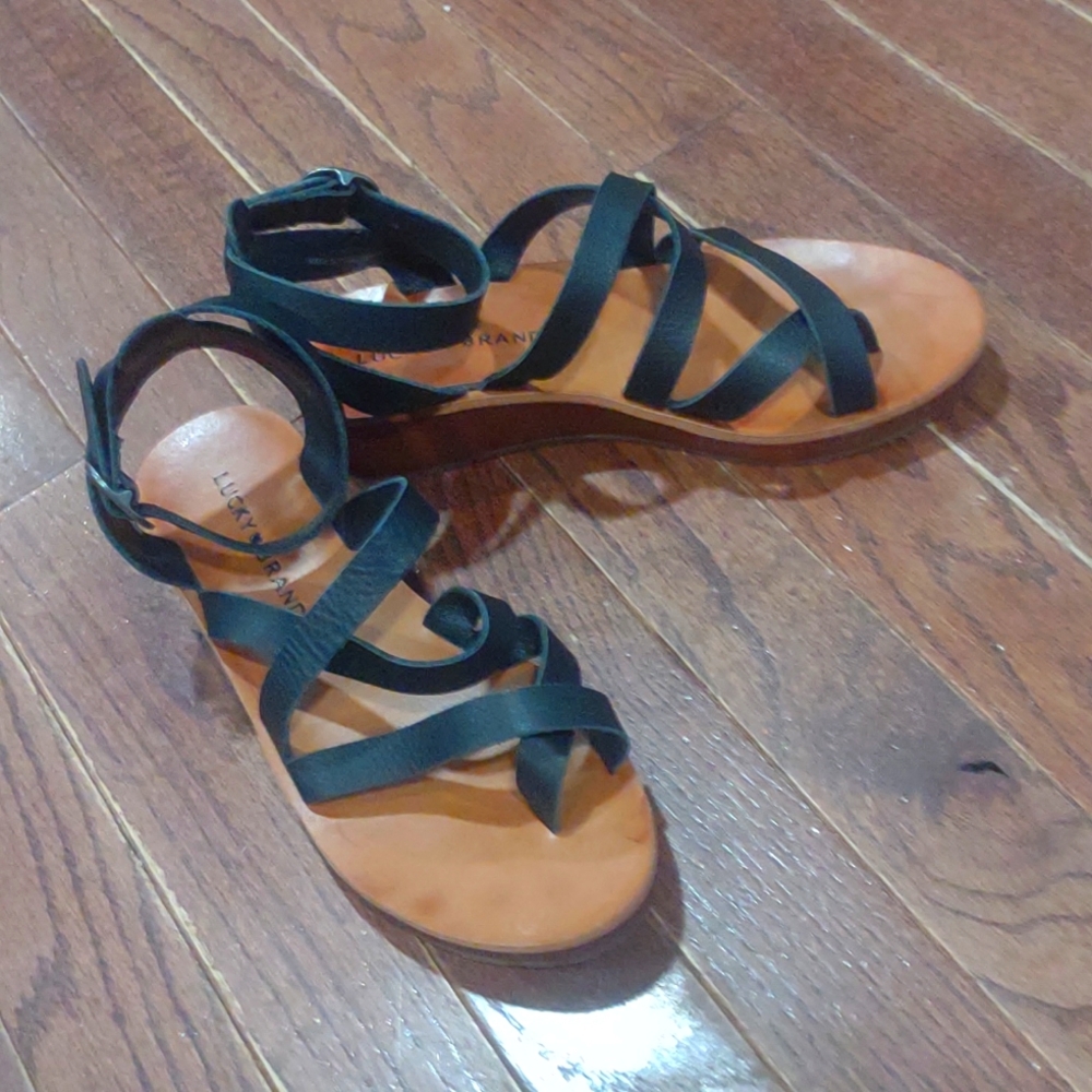 Lucky brand women's sz 5.5 strappy wedge sandals like new